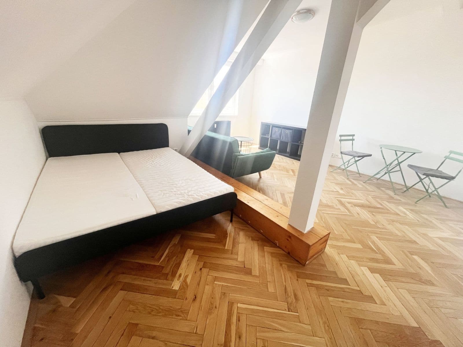 2 bedroom flat to rent, 52 m², Jindřicha Plachty, Prague, Prague 2 bedroom flat to rent, 52 m², Jindřicha Plachty, Prague, Prague