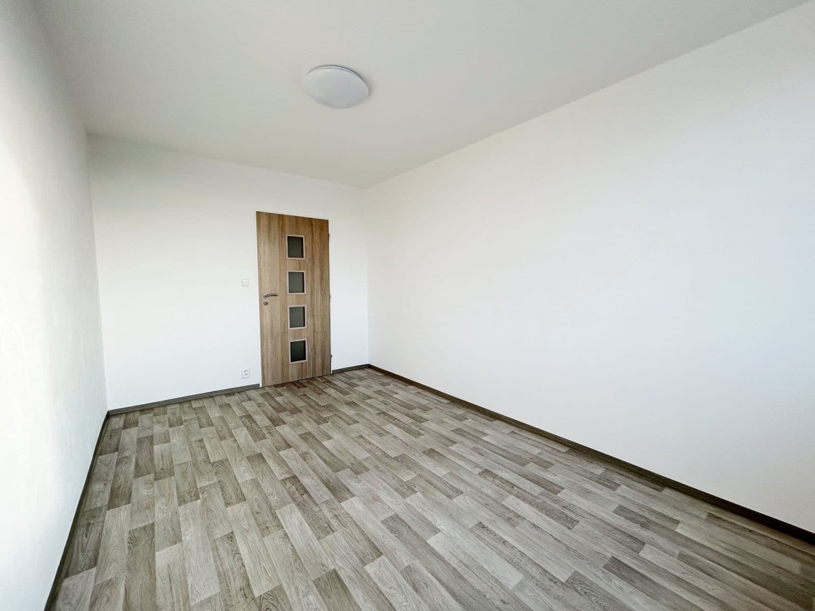 1 bedroom with open-plan kitchen flat to rent, 45 m², Kpt. Stránského, Prague, Prague 1 bedroom with open-plan kitchen flat to rent, 45 m², Kpt. Stránského, Prague, Prague