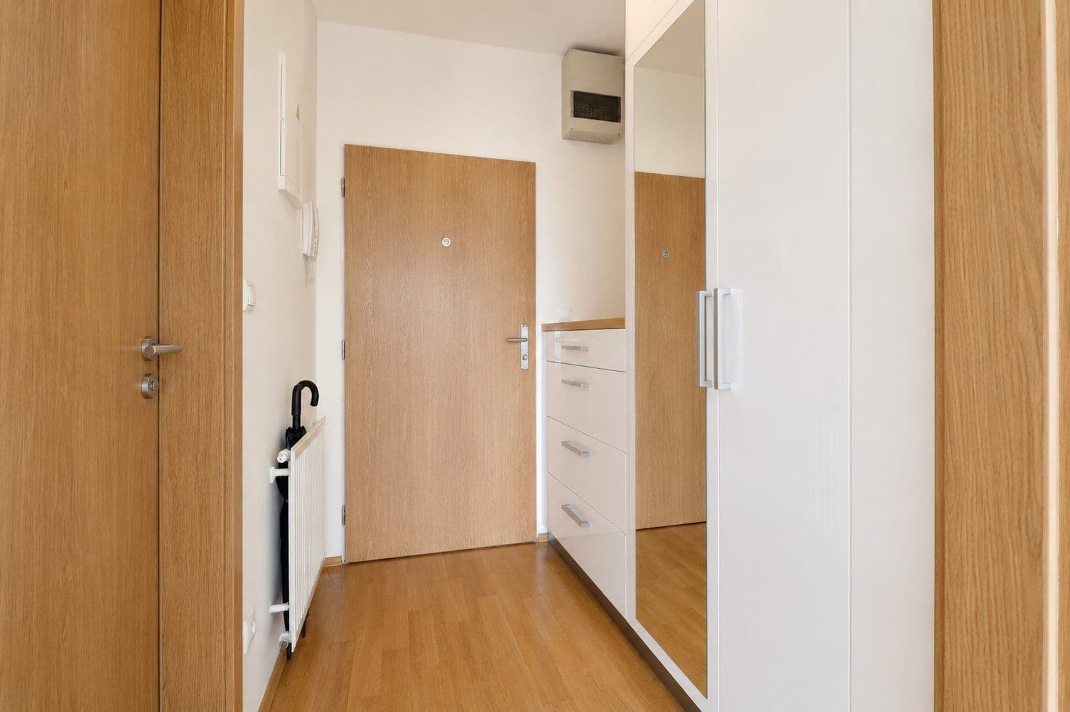 2 bedroom with open-plan kitchen flat to rent, 71 m², Pod dvorem, Prague, Prague 2 bedroom with open-plan kitchen flat to rent, 71 m², Pod dvorem, Prague, Prague