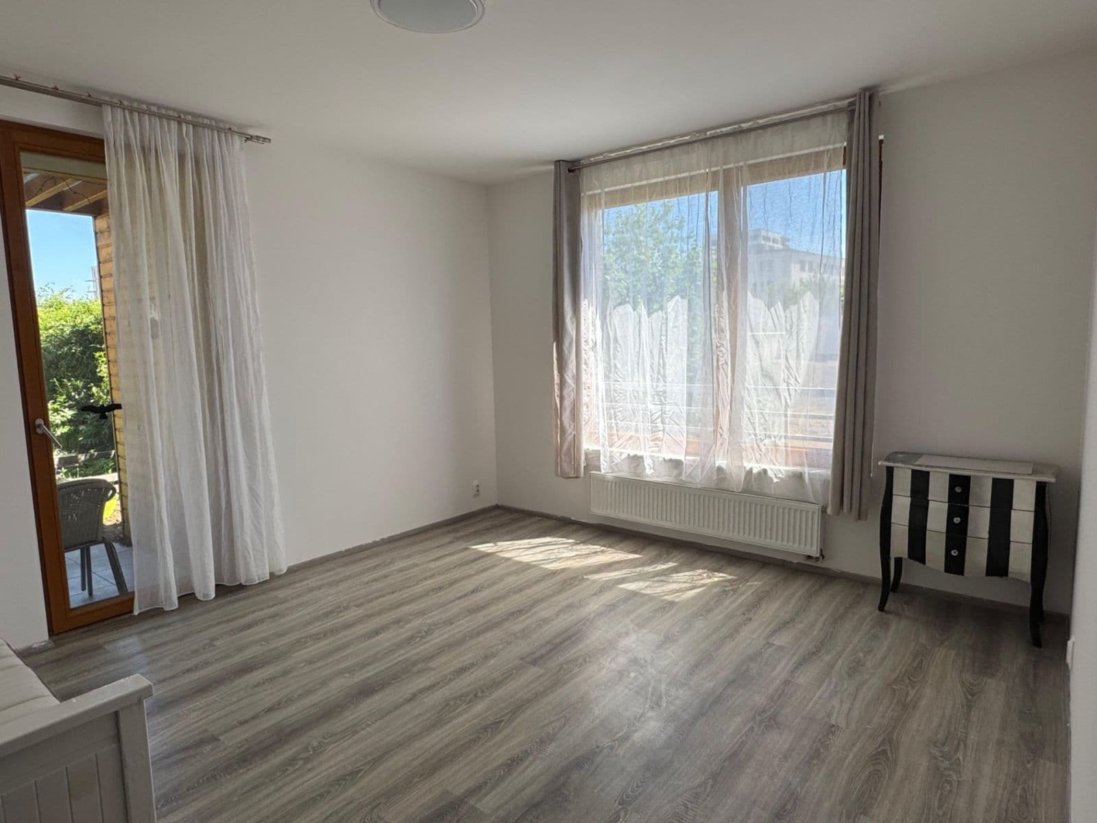 2 bedroom with open-plan kitchen flat to rent, 78 m², Modrého, Prague, Prague 2 bedroom with open-plan kitchen flat to rent, 78 m², Modrého, Prague, Prague