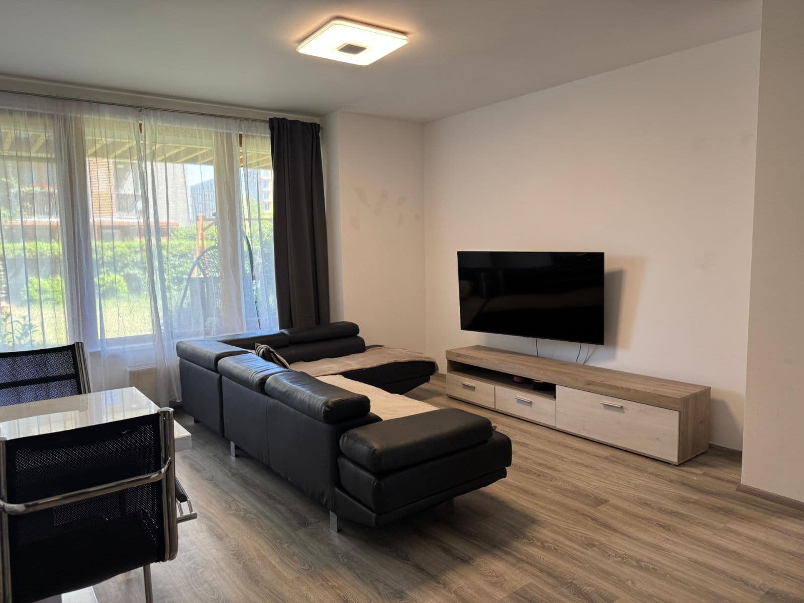 2 bedroom with open-plan kitchen flat to rent, 78 m², Modrého, Prague, Prague 2 bedroom with open-plan kitchen flat to rent, 78 m², Modrého, Prague, Prague