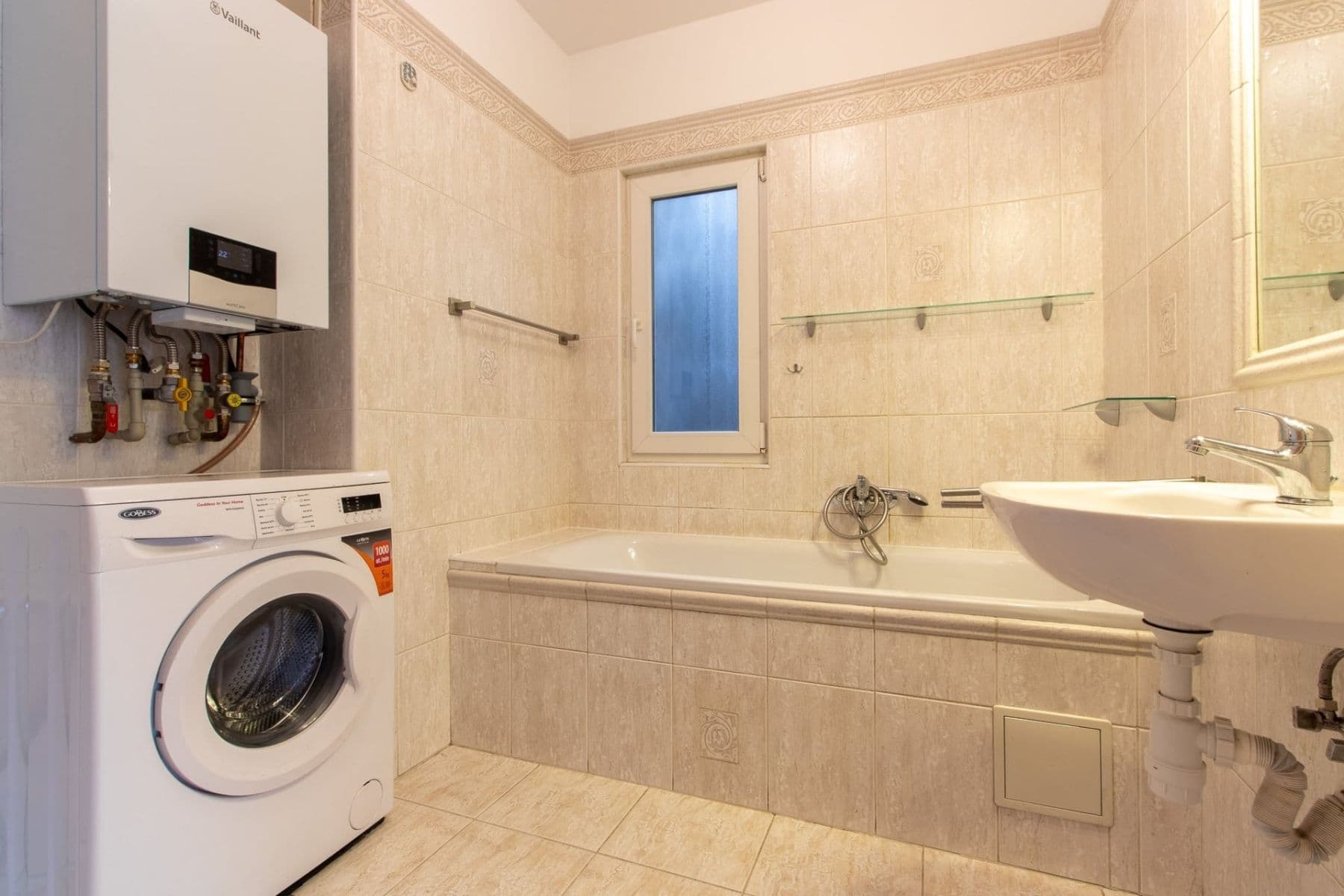 2 bedroom with open-plan kitchen flat to rent, 78 m², Nezamyslova, Prague, Prague 2 bedroom with open-plan kitchen flat to rent, 78 m², Nezamyslova, Prague, Prague