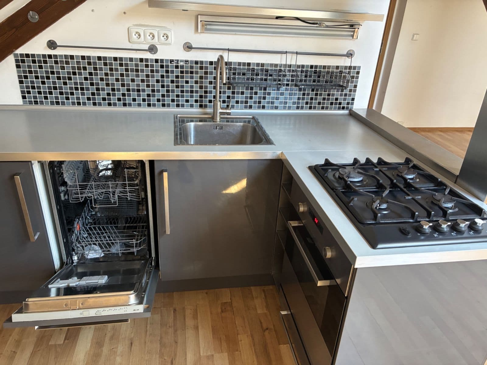 1 bedroom with open-plan kitchen flat to rent, 63 m², Musílkova, Prague, Prague 1 bedroom with open-plan kitchen flat to rent, 63 m², Musílkova, Prague, Prague