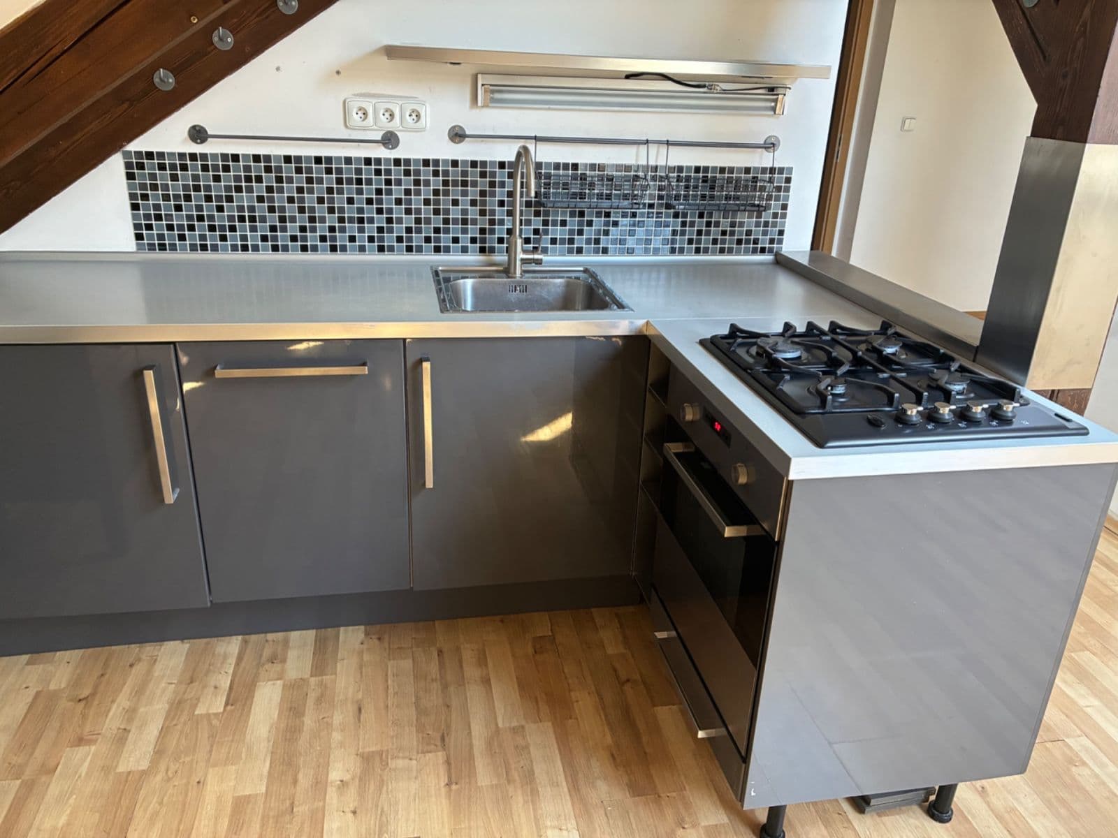 1 bedroom with open-plan kitchen flat to rent, 63 m², Musílkova, Prague, Prague 1 bedroom with open-plan kitchen flat to rent, 63 m², Musílkova, Prague, Prague