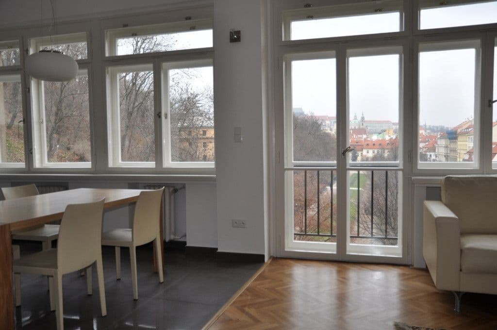 2 bedroom with open-plan kitchen flat to rent, 98 m², Újezd, Prague, Prague 2 bedroom with open-plan kitchen flat to rent, 98 m², Újezd, Prague, Prague