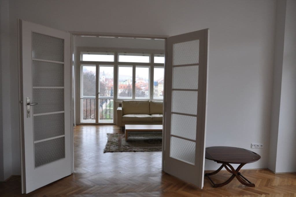 2 bedroom with open-plan kitchen flat to rent, 98 m², Újezd, Prague, Prague 2 bedroom with open-plan kitchen flat to rent, 98 m², Újezd, Prague, Prague