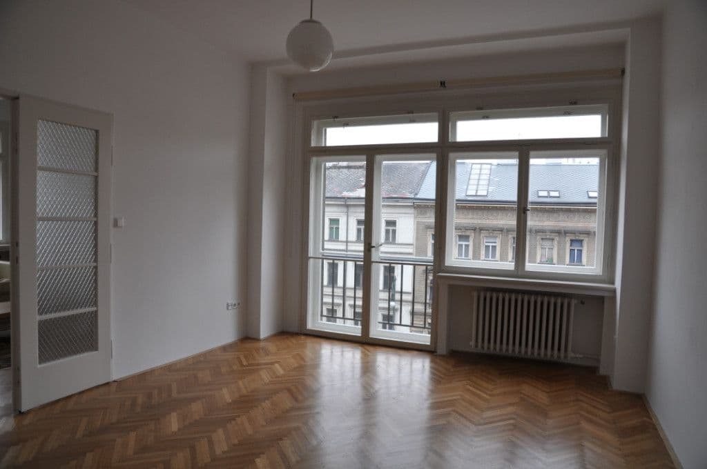 2 bedroom with open-plan kitchen flat to rent, 98 m², Újezd, Prague, Prague 2 bedroom with open-plan kitchen flat to rent, 98 m², Újezd, Prague, Prague