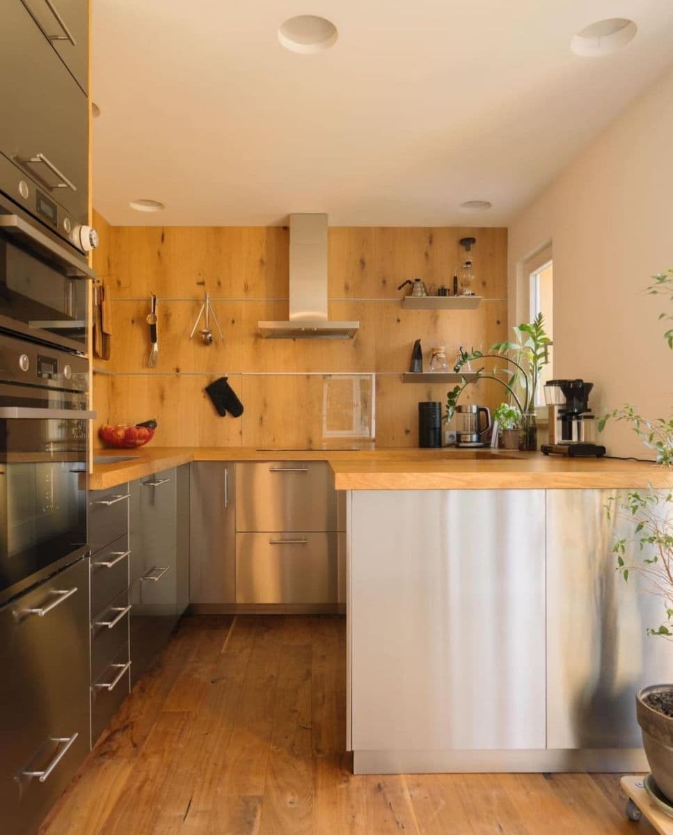 3 bedroom with open-plan kitchen flat to rent, 115 m², Na dolinách, Prague, Prague 3 bedroom with open-plan kitchen flat to rent, 115 m², Na dolinách, Prague, Prague