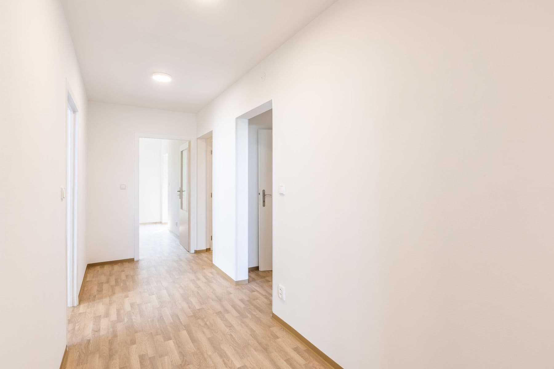 4 bedroom flat to rent, 82 m², Dobiášova, Liberec, Liberecký Region 4 bedroom flat to rent, 82 m², Dobiášova, Liberec, Liberecký Region