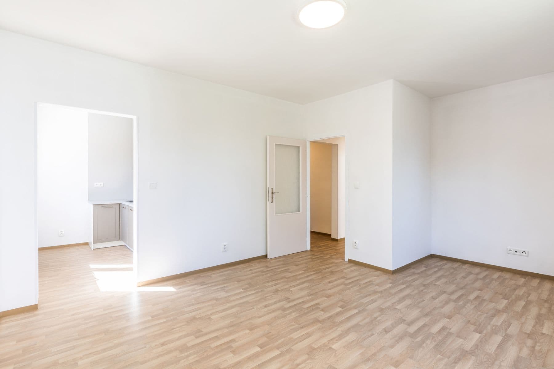 4 bedroom flat to rent, 82 m², Dobiášova, Liberec, Liberecký Region 4 bedroom flat to rent, 82 m², Dobiášova, Liberec, Liberecký Region