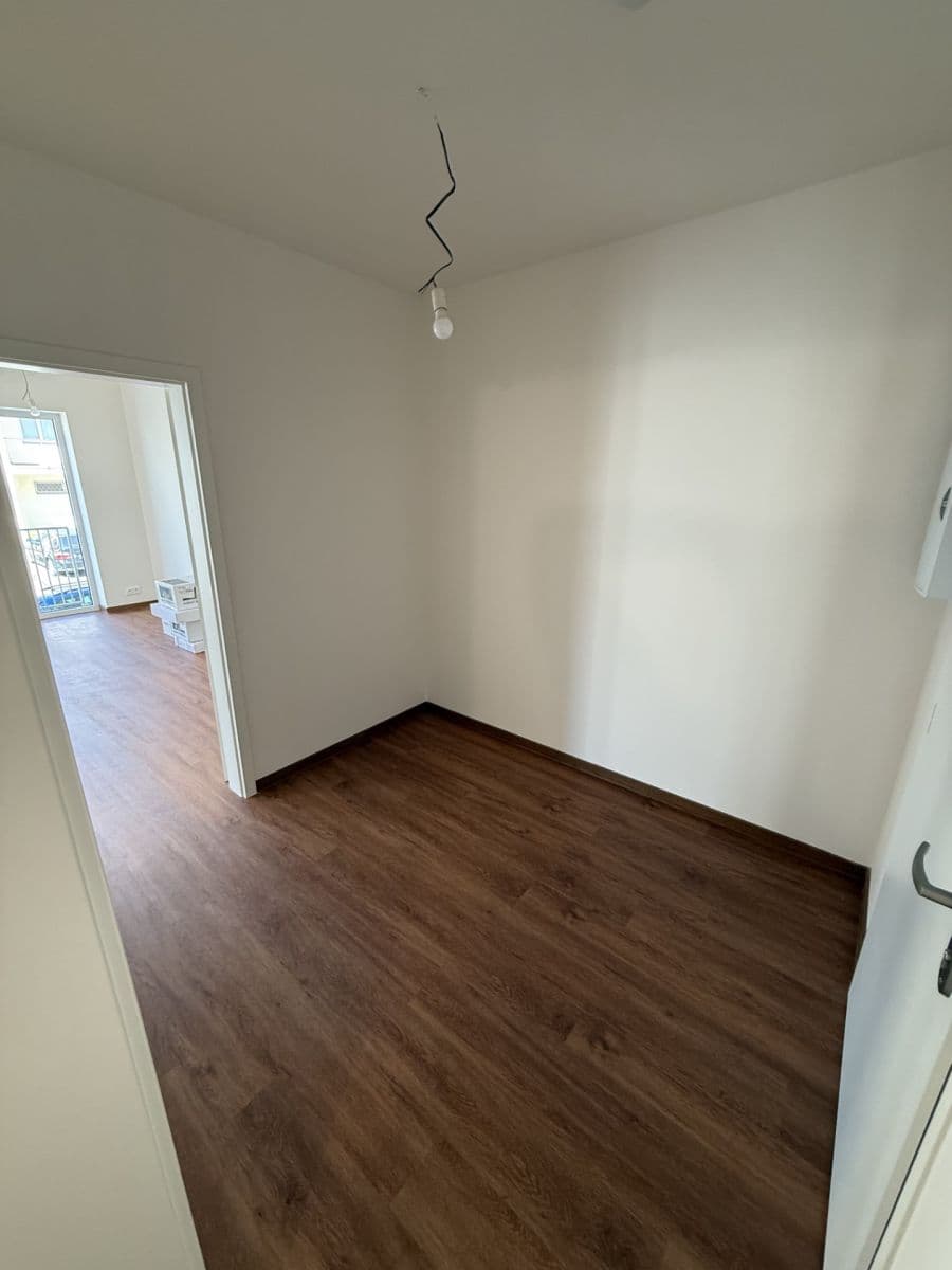 Studio flat to rent, 33 m², Kounická, Český Brod, Středočeský Region Studio flat to rent, 33 m², Kounická, Český Brod, Středočeský Region