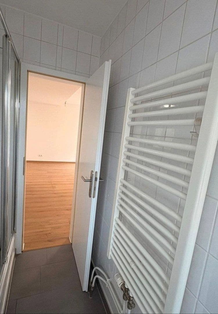 1 bedroom flat to rent, 42 m², Fliederweg 9, Landsberg, Saxony-Anhalt 1 bedroom flat to rent, 42 m², Fliederweg 9, Landsberg, Saxony-Anhalt