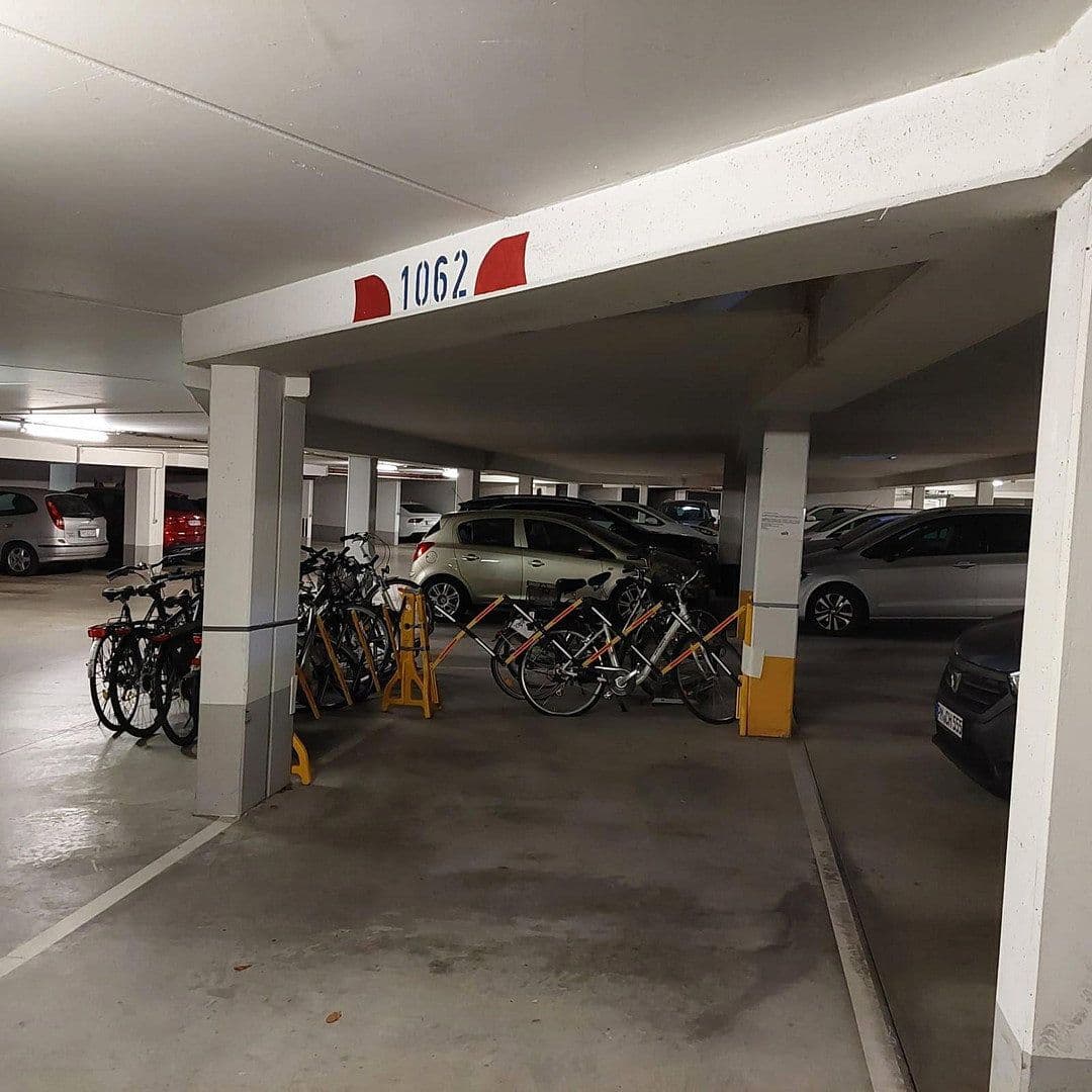 garage to rent, 0 m², Am Wachtelberg 18, Werder (Havel), Brandenburg garage to rent, 0 m², Am Wachtelberg 18, Werder (Havel), Brandenburg