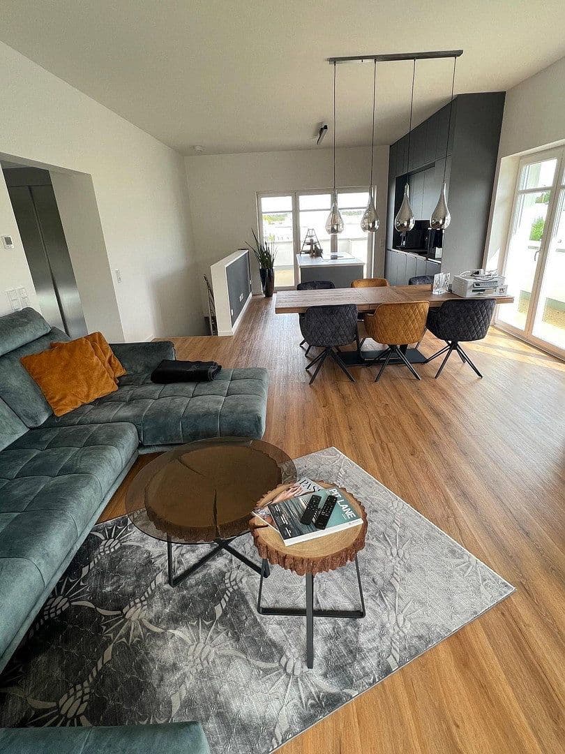 3 bedroom with open-plan kitchen flat to rent, 190 m², Carl-Adam-Petri-Str., Brandenburg - Potsdam, Brandenburg 3 bedroom with open-plan kitchen flat to rent, 190 m², Carl-Adam-Petri-Str., Brandenburg - Potsdam, Brandenburg