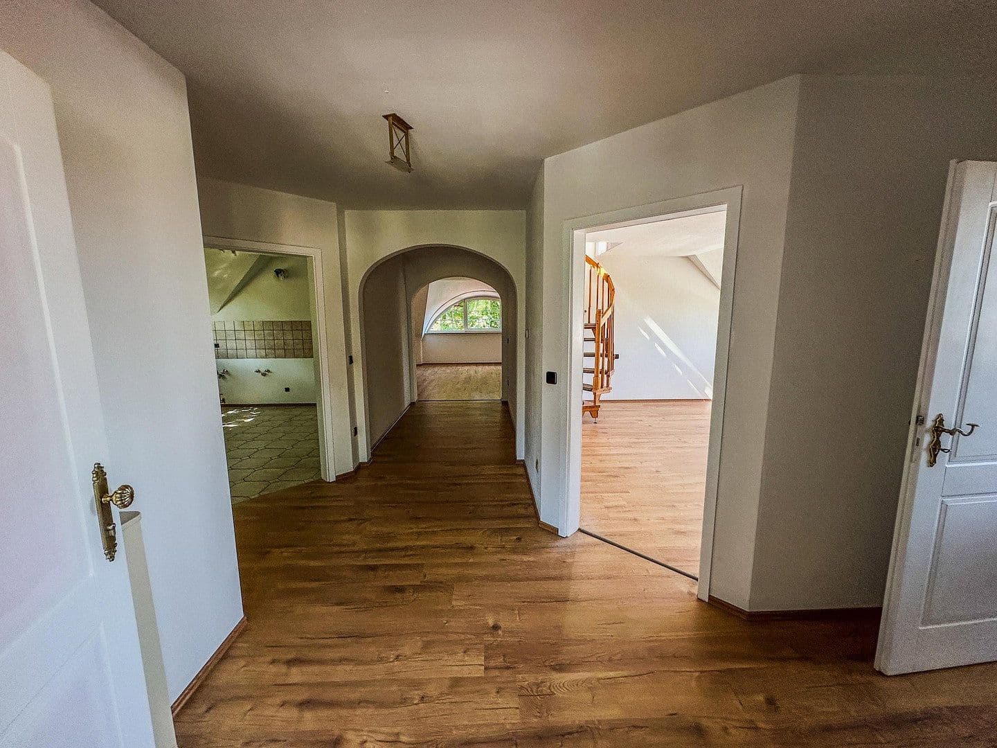 3 bedroom flat to rent, 120 m², Zirndorf, Bavaria 3 bedroom flat to rent, 120 m², Zirndorf, Bavaria