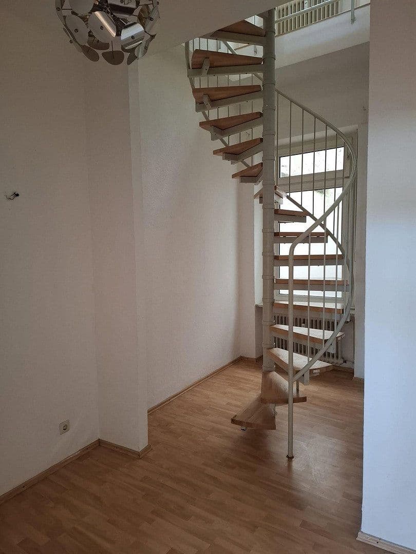 1 bedroom with open-plan kitchen flat to rent, 70 m², Plateniustr. 18, Wuppertal, North Rhine-Westphalia 1 bedroom with open-plan kitchen flat to rent, 70 m², Plateniustr. 18, Wuppertal, North Rhine-Westphalia