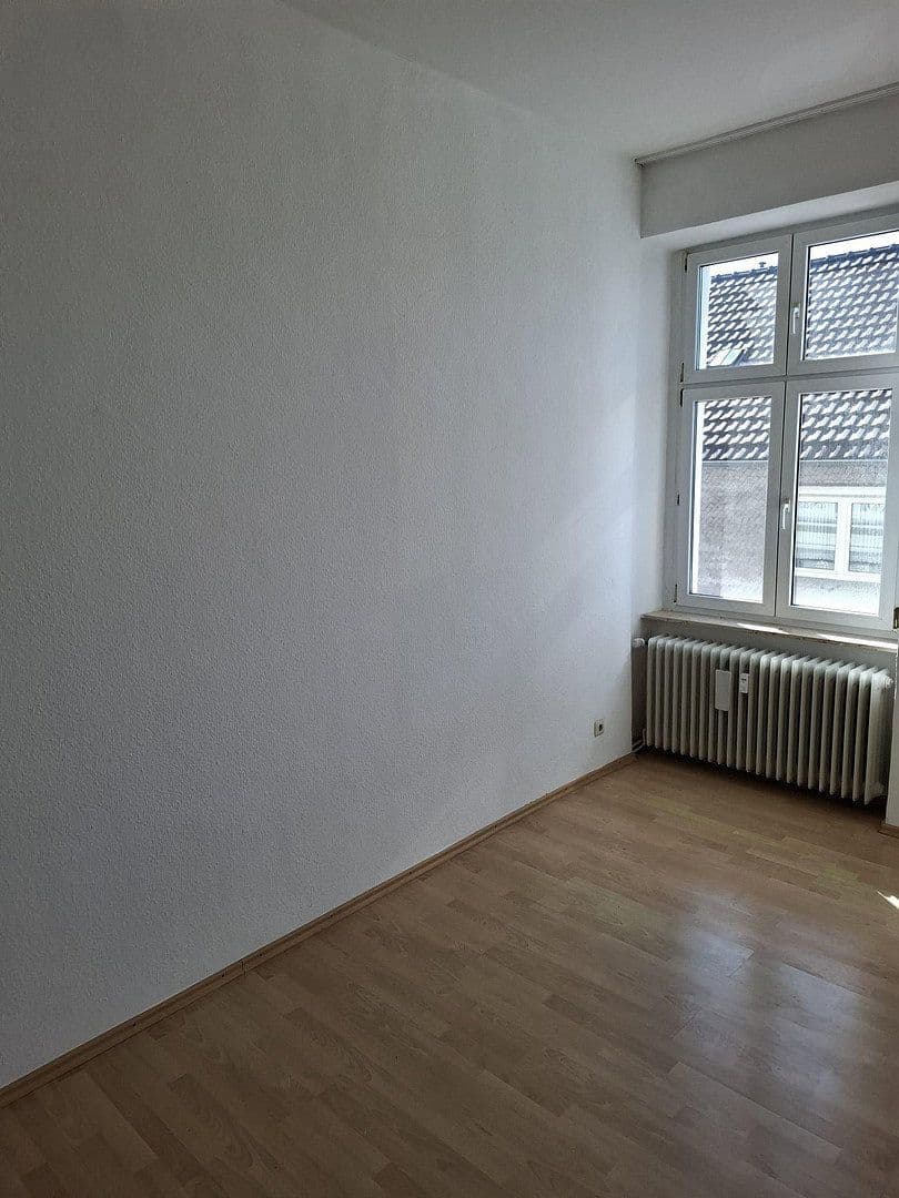 1 bedroom with open-plan kitchen flat to rent, 70 m², Plateniustr. 18, Wuppertal, North Rhine-Westphalia 1 bedroom with open-plan kitchen flat to rent, 70 m², Plateniustr. 18, Wuppertal, North Rhine-Westphalia