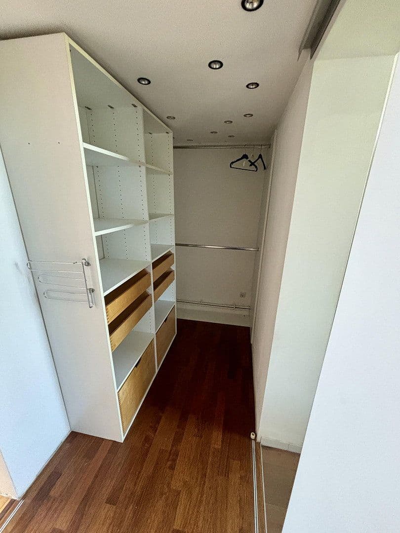 3 bedroom with open-plan kitchen flat to rent, 140 m², Bismarckstr. 94, Aachen, North Rhine-Westphalia 3 bedroom with open-plan kitchen flat to rent, 140 m², Bismarckstr. 94, Aachen, North Rhine-Westphalia