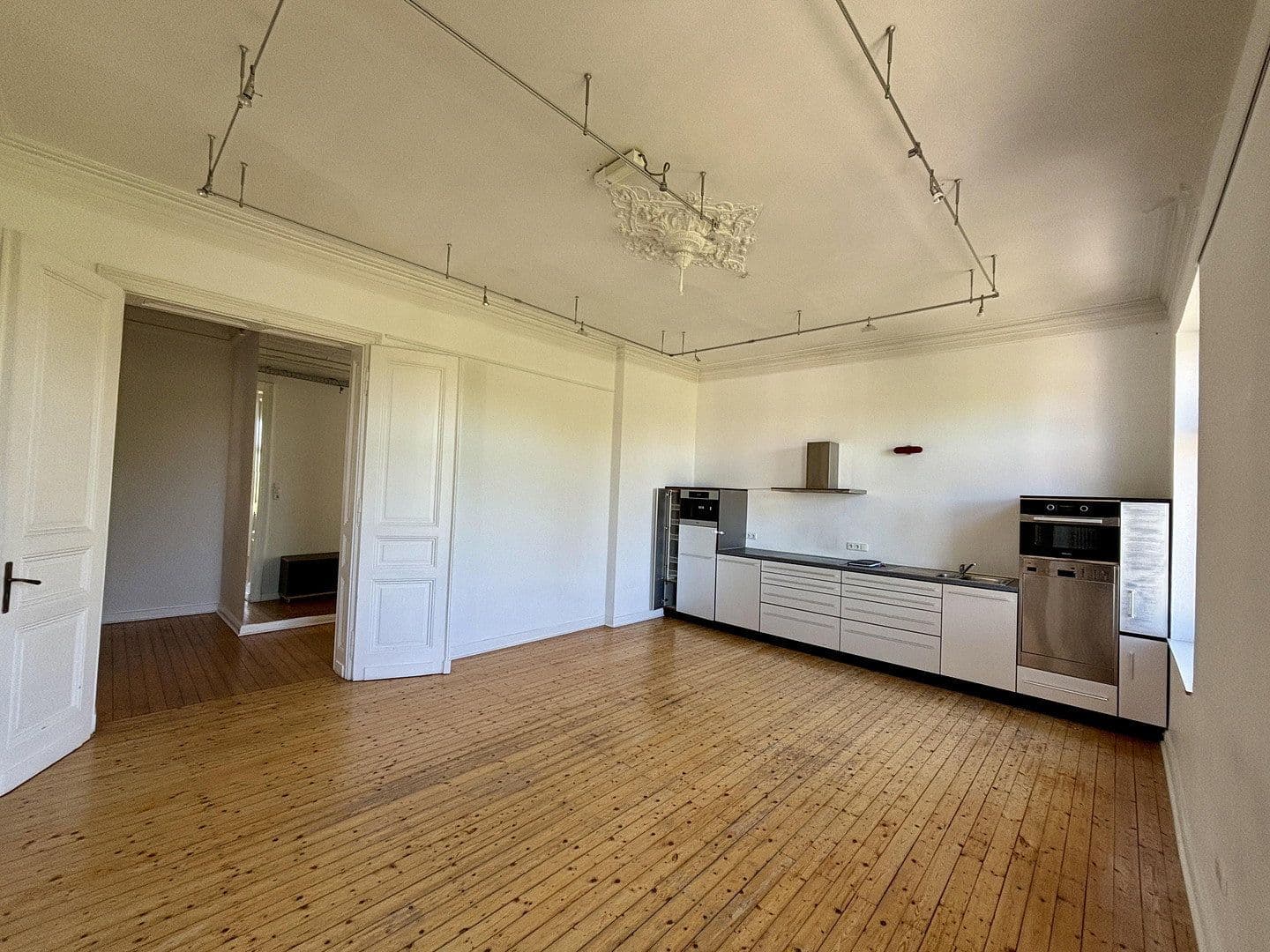 3 bedroom with open-plan kitchen flat to rent, 140 m², Bismarckstr. 94, Aachen, North Rhine-Westphalia 3 bedroom with open-plan kitchen flat to rent, 140 m², Bismarckstr. 94, Aachen, North Rhine-Westphalia