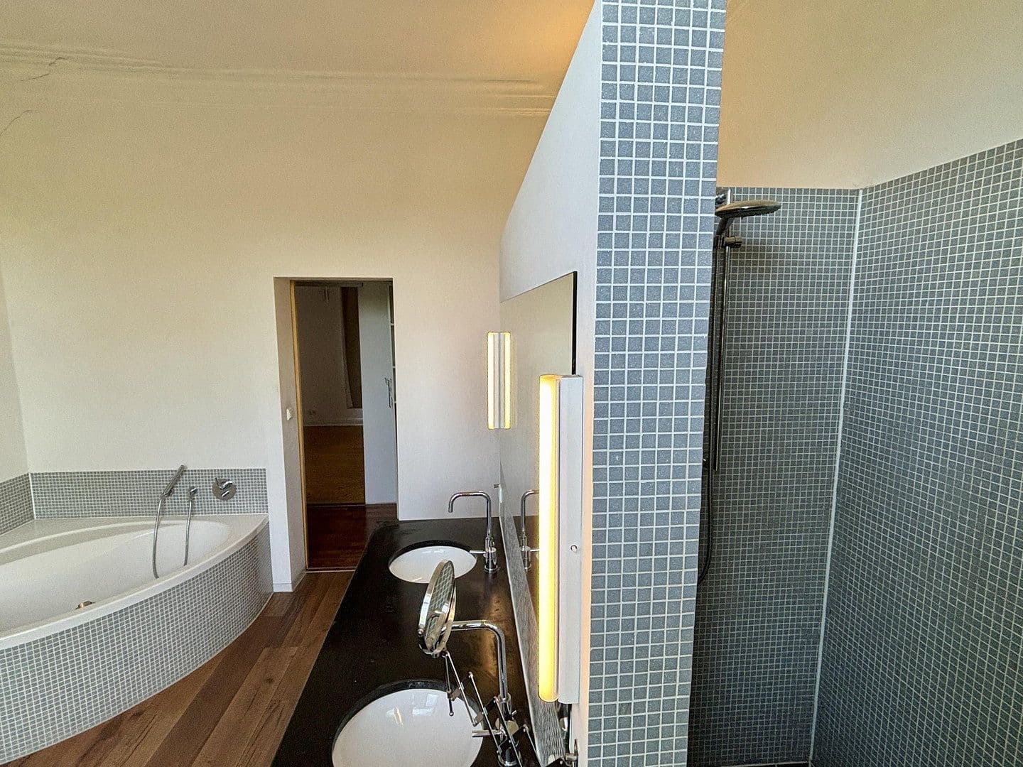 3 bedroom with open-plan kitchen flat to rent, 140 m², Bismarckstr. 94, Aachen, North Rhine-Westphalia 3 bedroom with open-plan kitchen flat to rent, 140 m², Bismarckstr. 94, Aachen, North Rhine-Westphalia