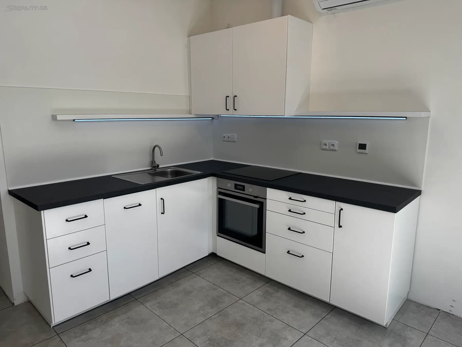 1 bedroom with open-plan kitchen flat to rent, 53 m², Těšany, Jihomoravský Region 1 bedroom with open-plan kitchen flat to rent, 53 m², Těšany, Jihomoravský Region