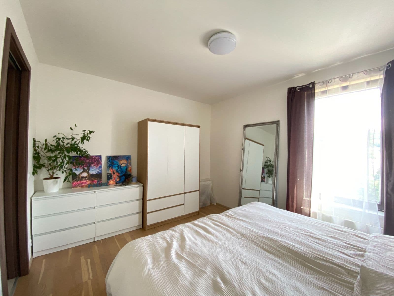 1 bedroom with open-plan kitchen flat to rent, 61 m², Nekvasilova, Prague, Prague 1 bedroom with open-plan kitchen flat to rent, 61 m², Nekvasilova, Prague, Prague