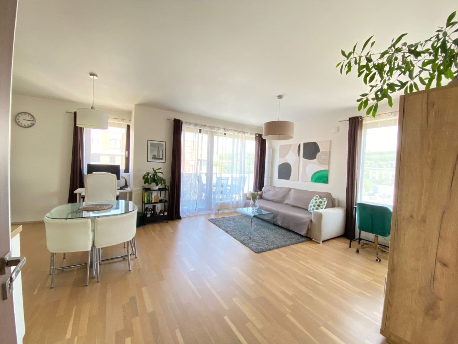 1 bedroom with open-plan kitchen flat to rent, 61 m², Nekvasilova, Prague, Prague 1 bedroom with open-plan kitchen flat to rent, 61 m², Nekvasilova, Prague, Prague