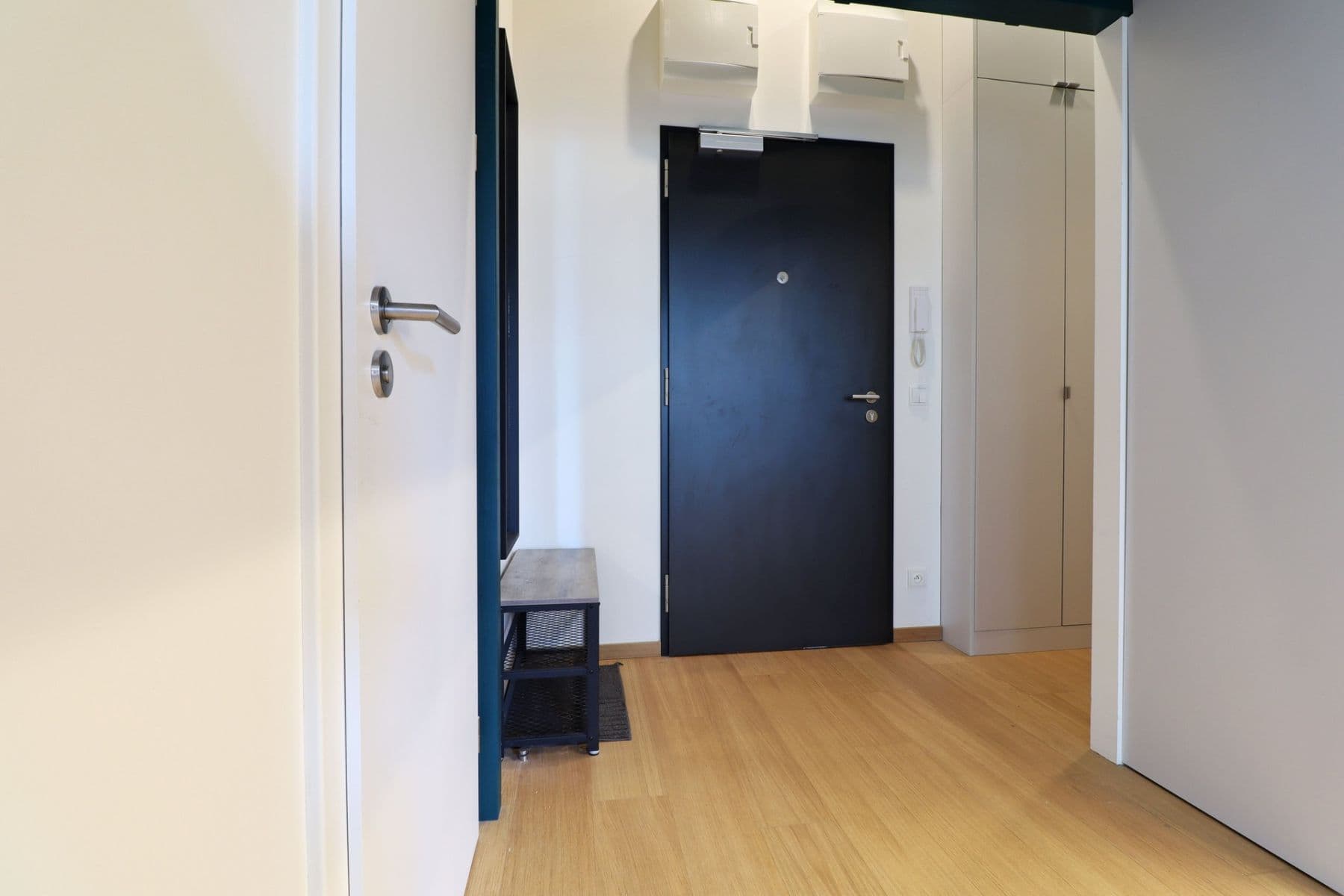 Studio flat to rent, 45 m², V háji, Prague, Prague Studio flat to rent, 45 m², V háji, Prague, Prague