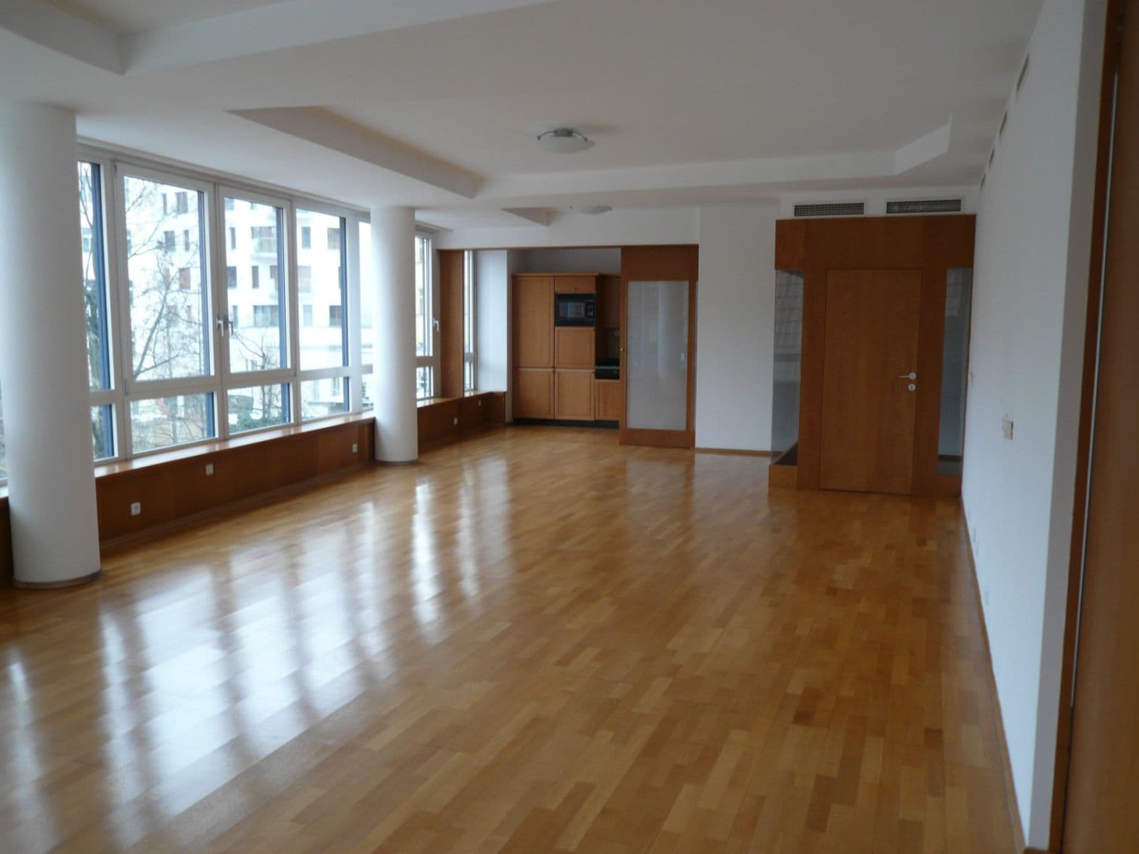 3 bedroom flat to rent, 126 m², Jungmannova, Prague, Prague 3 bedroom flat to rent, 126 m², Jungmannova, Prague, Prague