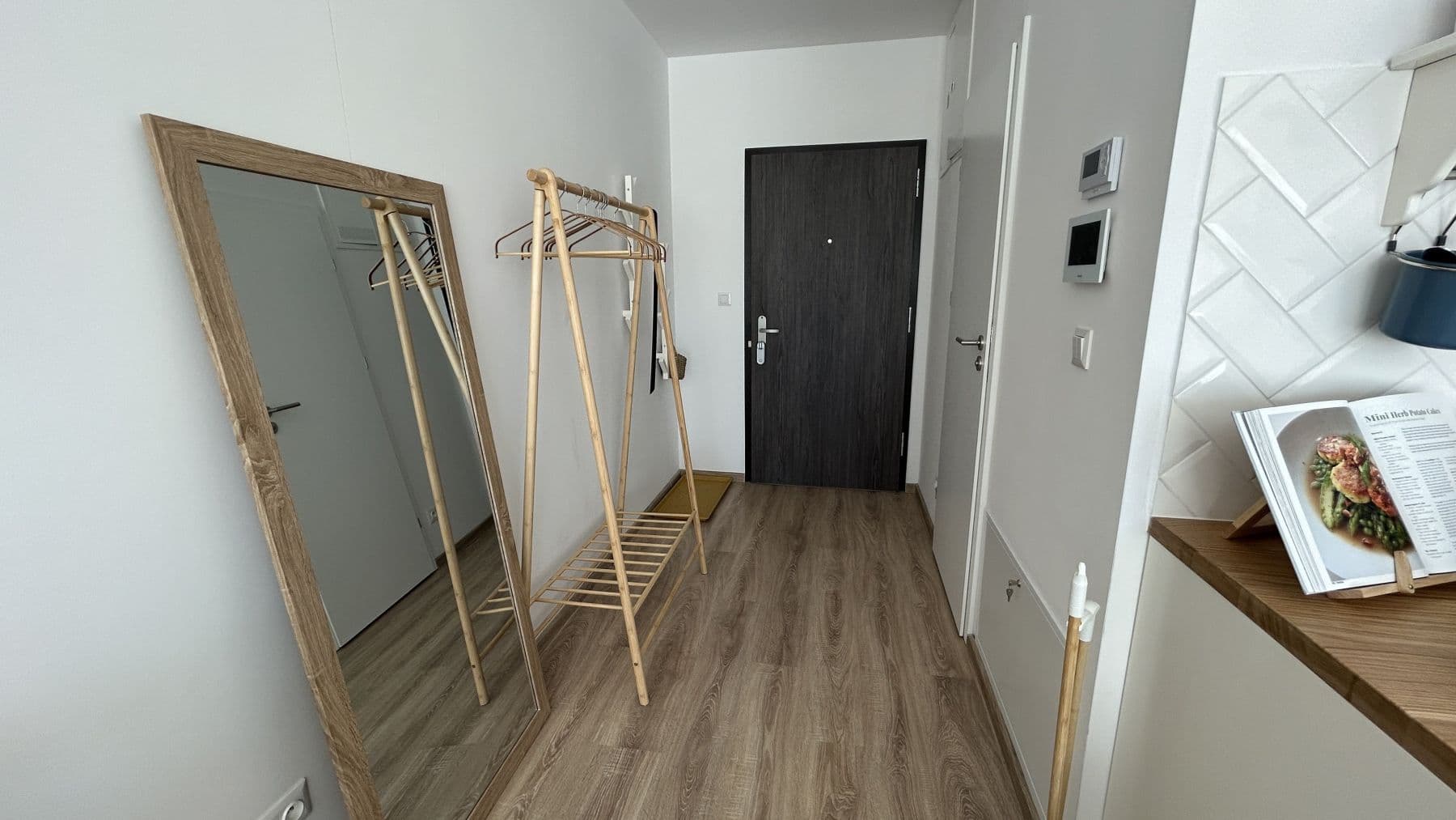 flat to rent, 25 m², Púpavová, Liptovský Mikuláš, Žilinský Region flat to rent, 25 m², Púpavová, Liptovský Mikuláš, Žilinský Region