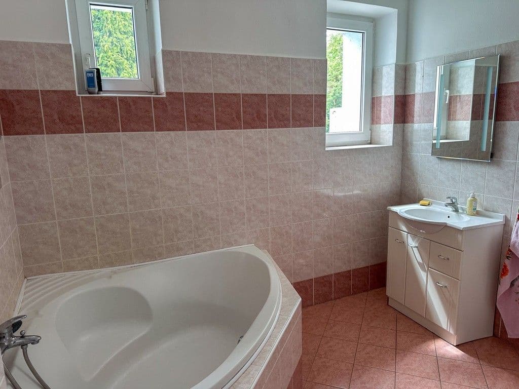 Studio flat to rent, 65 m², Žižkovo náměstí, Vlašim, Středočeský Region Studio flat to rent, 65 m², Žižkovo náměstí, Vlašim, Středočeský Region