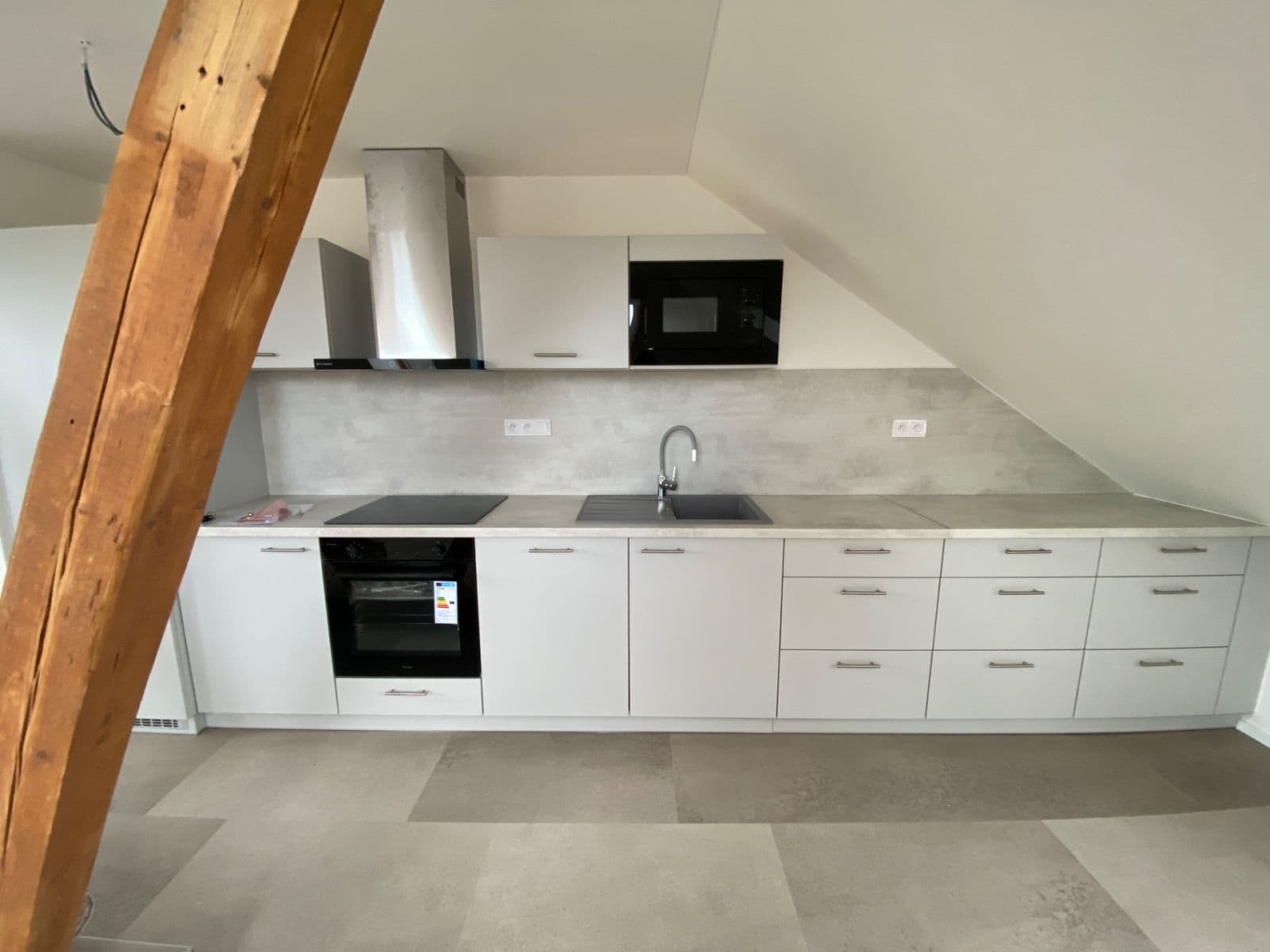 2 bedroom with open-plan kitchen flat to rent, 100 m², Bohutín, Středočeský Region 2 bedroom with open-plan kitchen flat to rent, 100 m², Bohutín, Středočeský Region