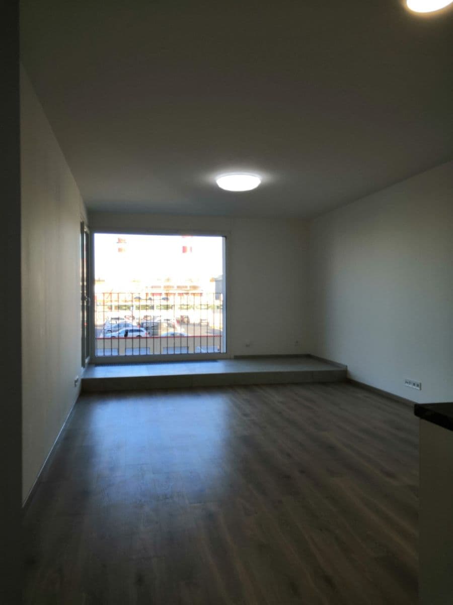1 bedroom with open-plan kitchen flat to rent, 71 m², U Červeného mlýna, Brno, Jihomoravský Region 1 bedroom with open-plan kitchen flat to rent, 71 m², U Červeného mlýna, Brno, Jihomoravský Region