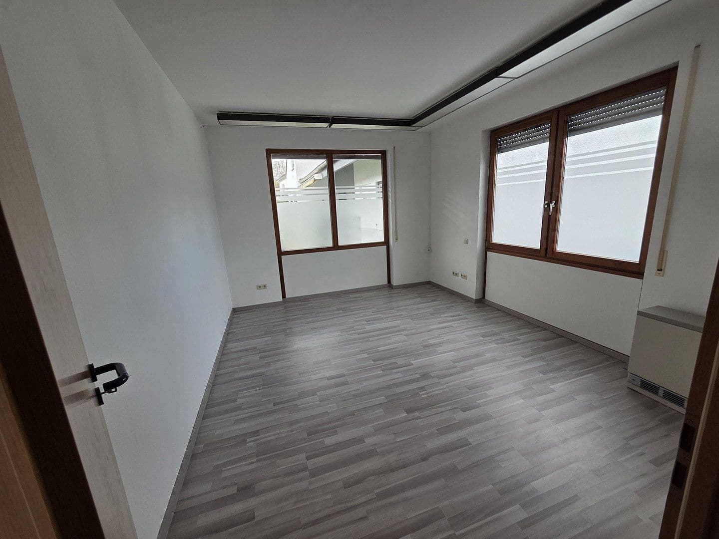 office to rent, 100 m², Kilianstädter Straße 36, Schöneck, Hesse office to rent, 100 m², Kilianstädter Straße 36, Schöneck, Hesse
