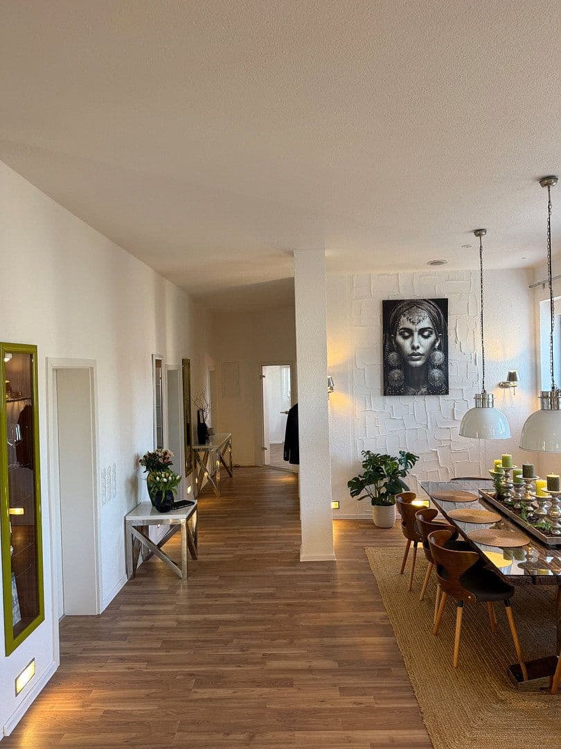 3 bedroom with open-plan kitchen flat for sale, 165 m², Freiberg am Neckar, Baden-Württemberg 3 bedroom with open-plan kitchen flat for sale, 165 m², Freiberg am Neckar, Baden-Württemberg