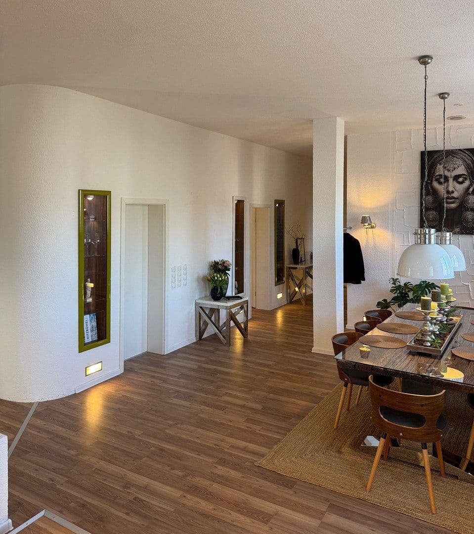 3 bedroom with open-plan kitchen flat for sale, 165 m², Freiberg am Neckar, Baden-Württemberg 3 bedroom with open-plan kitchen flat for sale, 165 m², Freiberg am Neckar, Baden-Württemberg