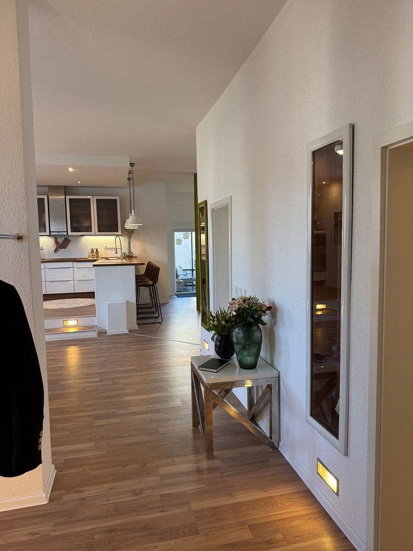 3 bedroom with open-plan kitchen flat for sale, 165 m², Freiberg am Neckar, Baden-Württemberg 3 bedroom with open-plan kitchen flat for sale, 165 m², Freiberg am Neckar, Baden-Württemberg