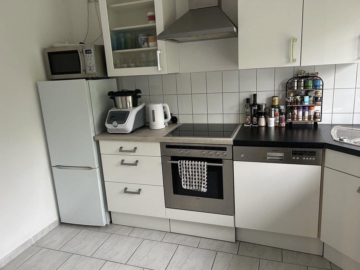 3 bedroom flat to rent, 72 m², Brücke 45, Neuss, North Rhine-Westphalia 3 bedroom flat to rent, 72 m², Brücke 45, Neuss, North Rhine-Westphalia