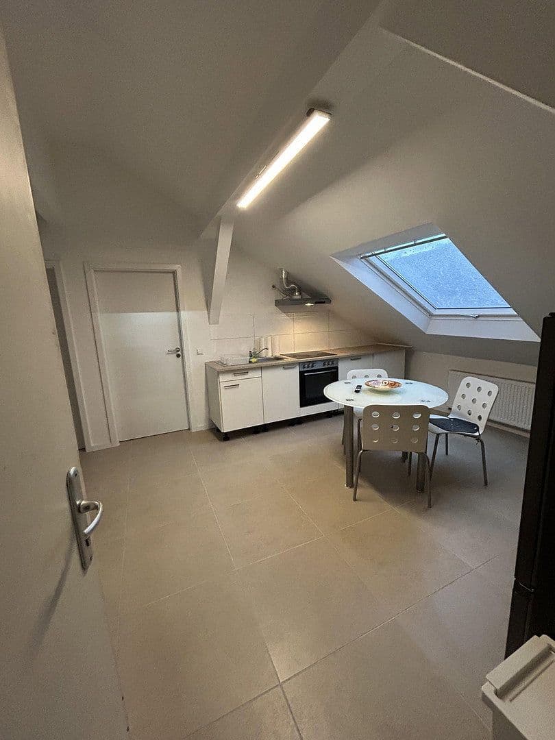 3 bedroom flat to rent, 15 m², Karlsruhe, Baden-Württemberg 3 bedroom flat to rent, 15 m², Karlsruhe, Baden-Württemberg