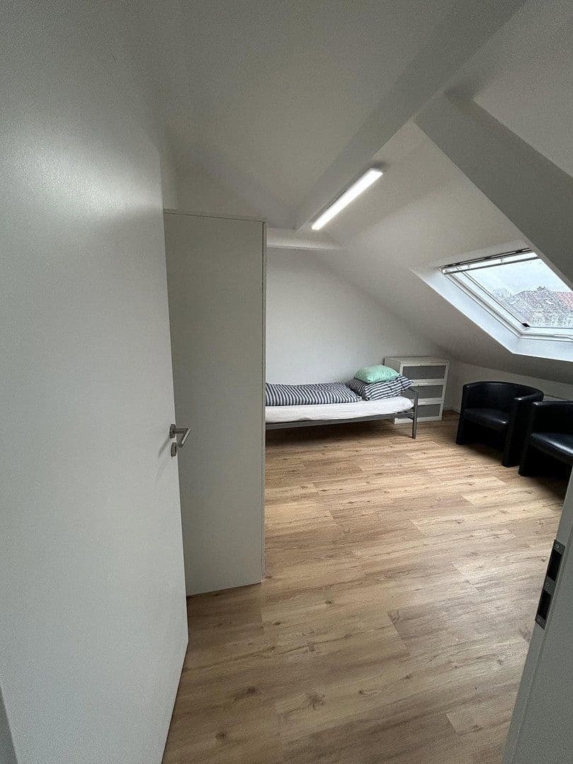3 bedroom flat to rent, 15 m², Karlsruhe, Baden-Württemberg 3 bedroom flat to rent, 15 m², Karlsruhe, Baden-Württemberg