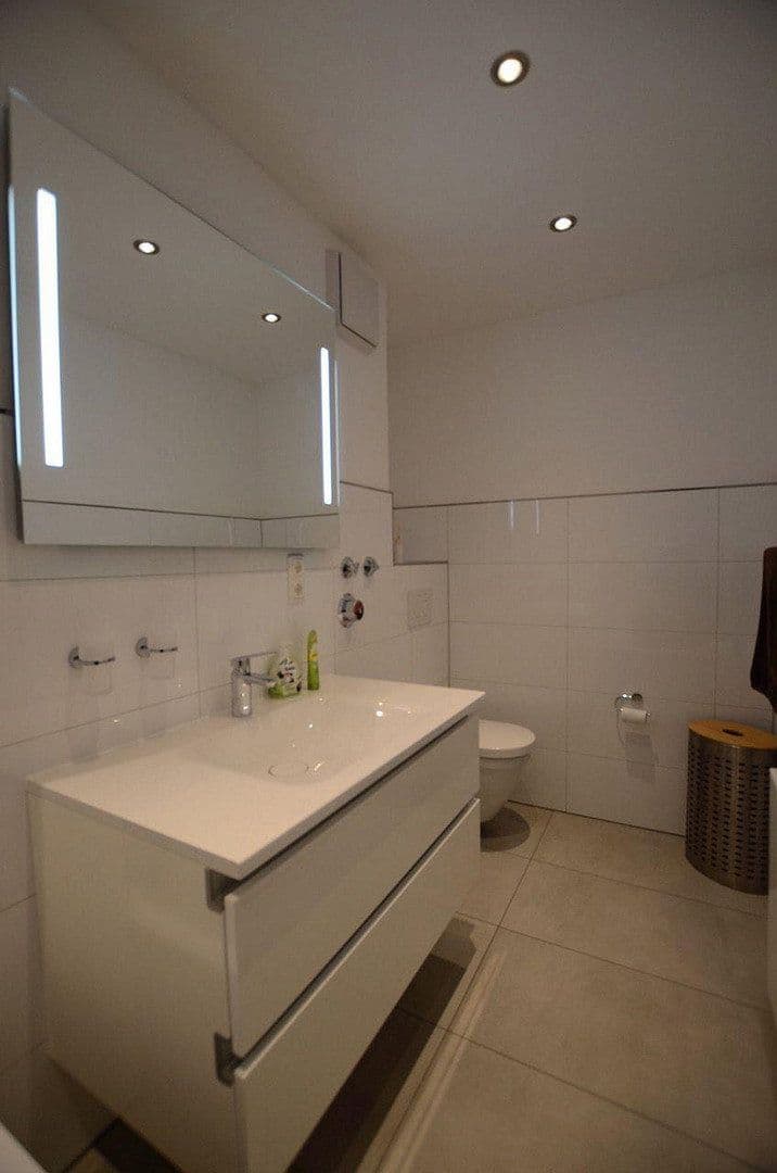 3 bedroom flat to rent, 100 m², Hildoboldstr. 3, München, Bavaria 3 bedroom flat to rent, 100 m², Hildoboldstr. 3, München, Bavaria