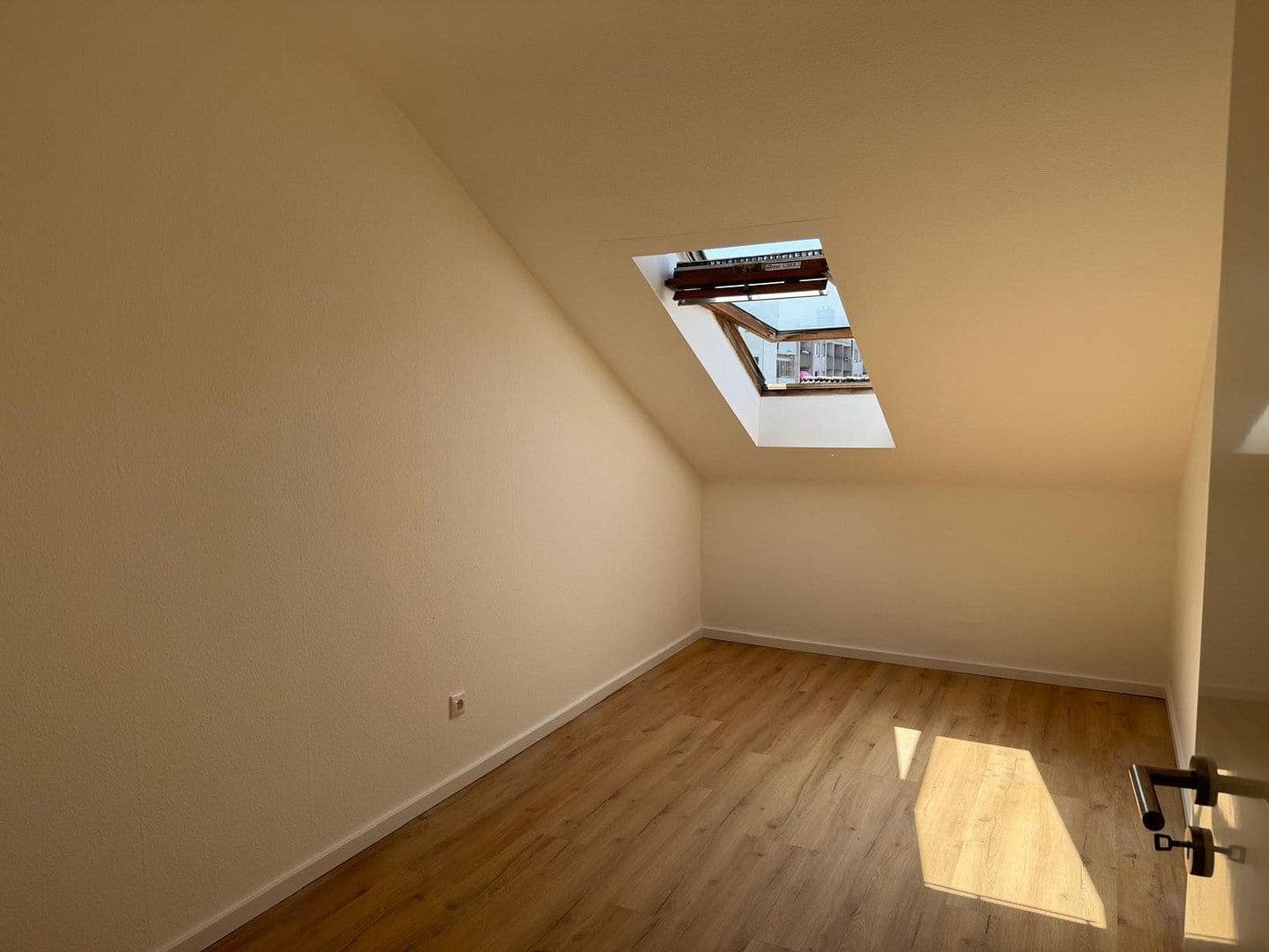 3 bedroom flat to rent, 83 m², Maintal, Hesse 3 bedroom flat to rent, 83 m², Maintal, Hesse