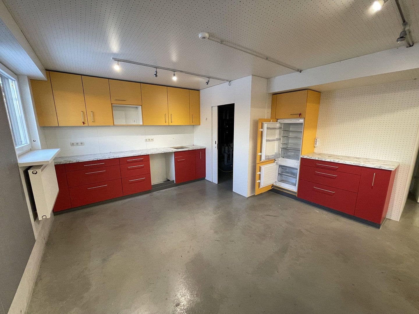 non-residential property to rent, 1,580 m², Allinger Straße 8c, Vilshofen an der Donau, Bavaria non-residential property to rent, 1,580 m², Allinger Straße 8c, Vilshofen an der Donau, Bavaria