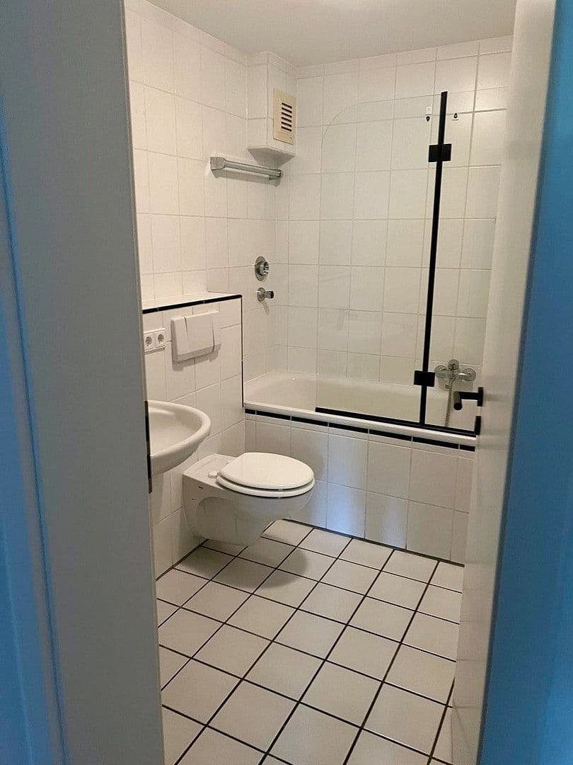 2 bedroom flat to rent, 62 m², Rheindorfer Straße 168, Langenfeld (Rheinland), North Rhine-Westphalia 2 bedroom flat to rent, 62 m², Rheindorfer Straße 168, Langenfeld (Rheinland), North Rhine-Westphalia