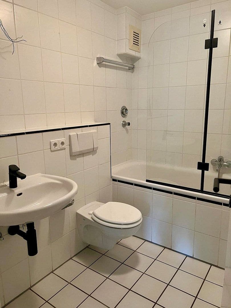 2 bedroom flat to rent, 62 m², Rheindorfer Straße 168, Langenfeld (Rheinland), North Rhine-Westphalia 2 bedroom flat to rent, 62 m², Rheindorfer Straße 168, Langenfeld (Rheinland), North Rhine-Westphalia