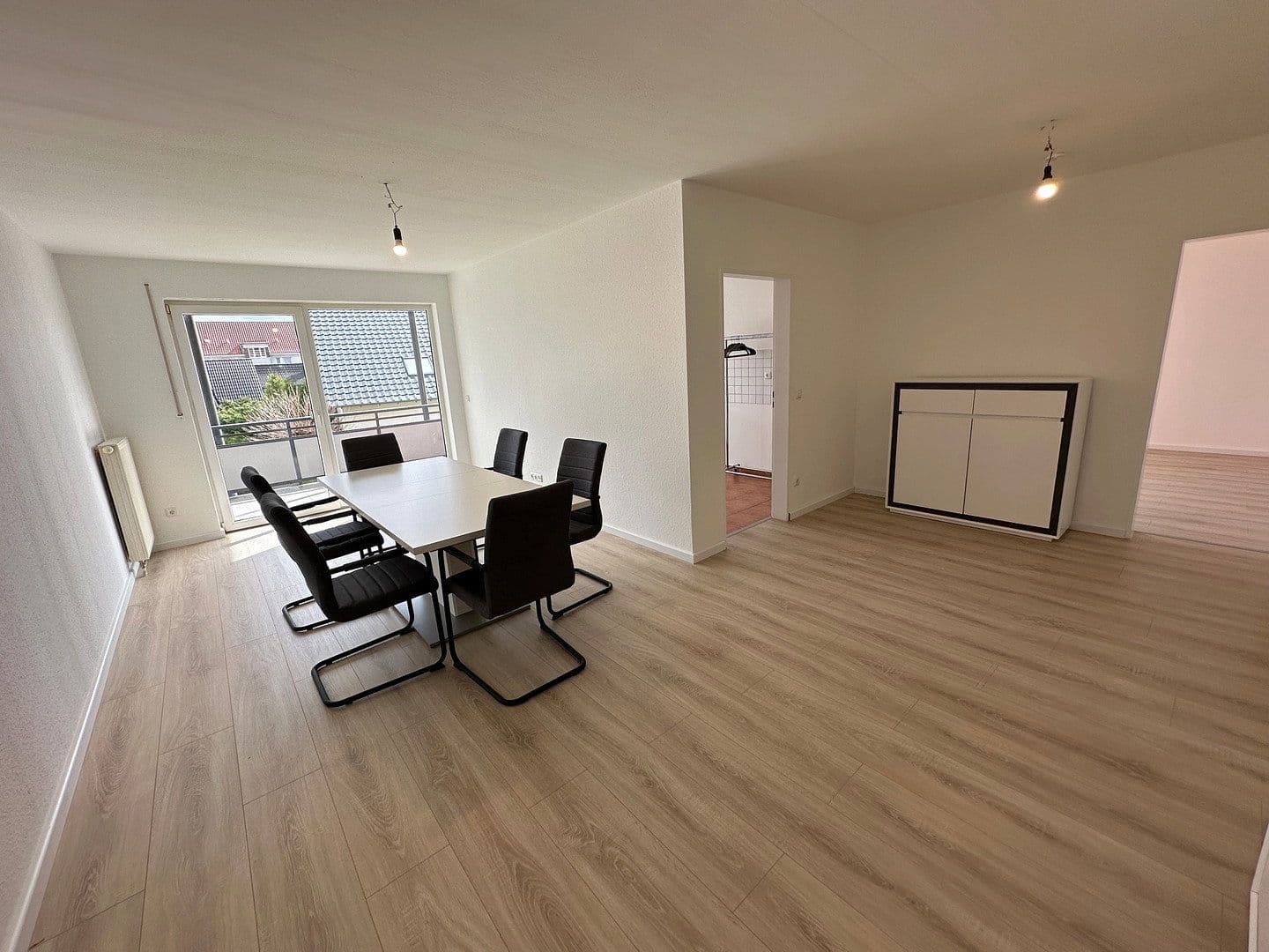 house for sale, 2,459 m², An der Landwehr 25, Bielefeld, North Rhine-Westphalia house for sale, 2,459 m², An der Landwehr 25, Bielefeld, North Rhine-Westphalia