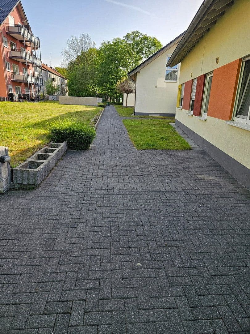 house for sale, 2,459 m², An der Landwehr 25, Bielefeld, North Rhine-Westphalia house for sale, 2,459 m², An der Landwehr 25, Bielefeld, North Rhine-Westphalia