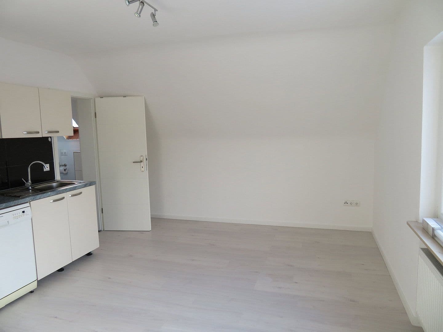 1 bedroom flat to rent, 30 m², Hetzerath, Rhineland-Palatinate 1 bedroom flat to rent, 30 m², Hetzerath, Rhineland-Palatinate