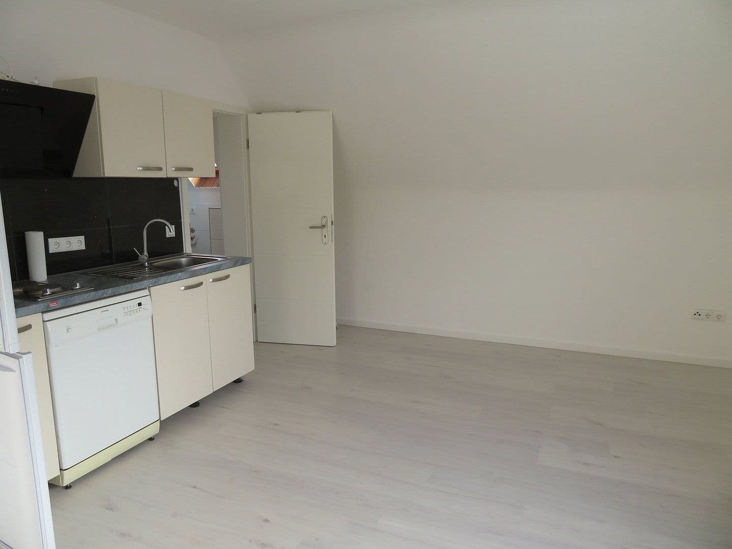 1 bedroom flat to rent, 30 m², Hetzerath, Rhineland-Palatinate 1 bedroom flat to rent, 30 m², Hetzerath, Rhineland-Palatinate