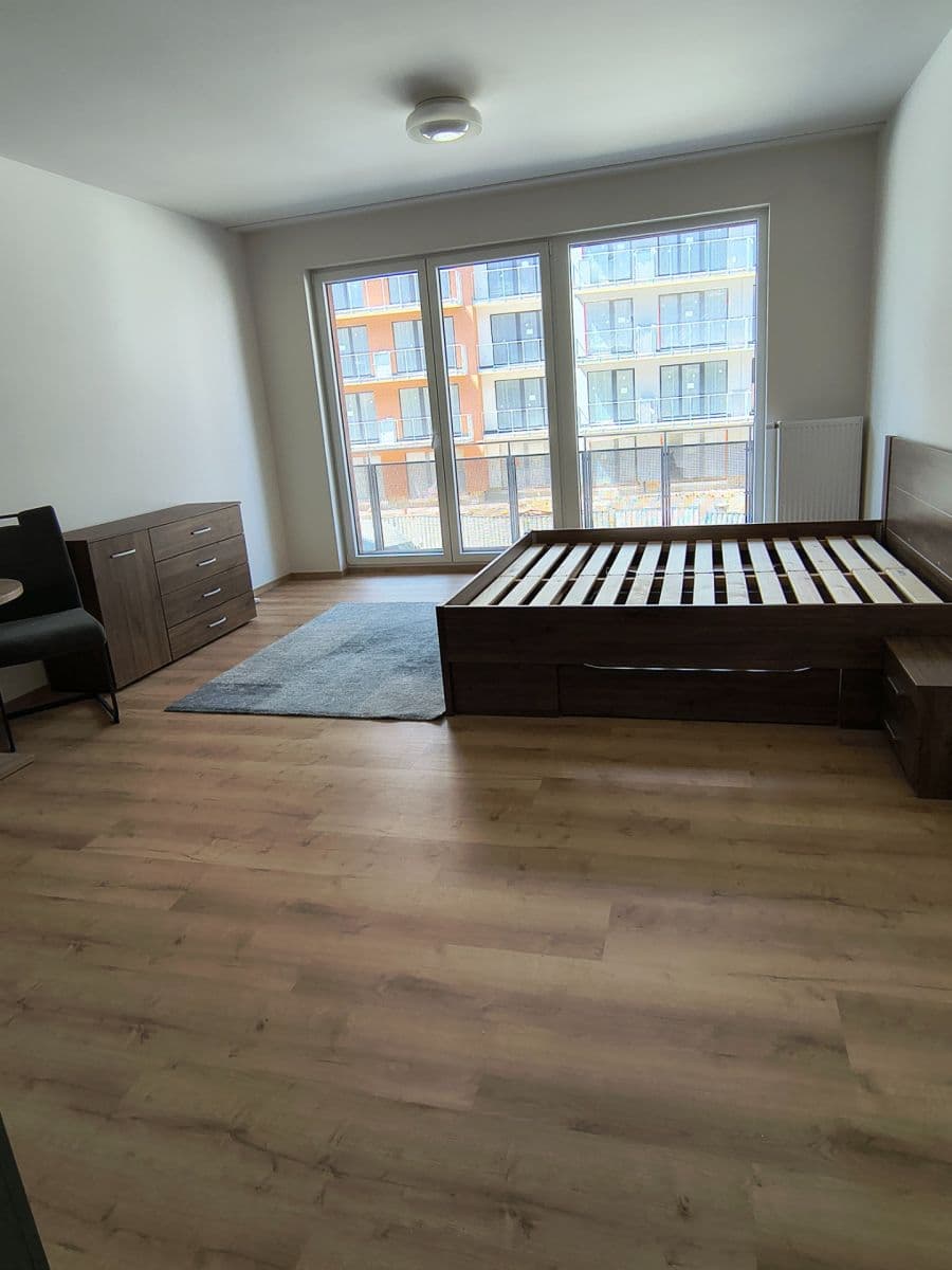 Studio flat to rent, 37 m², Gerstelova, Prague, Prague Studio flat to rent, 37 m², Gerstelova, Prague, Prague
